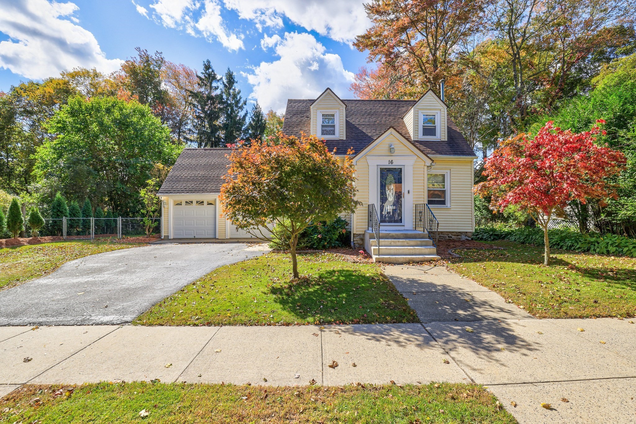 16 Westbrook Rd — photo