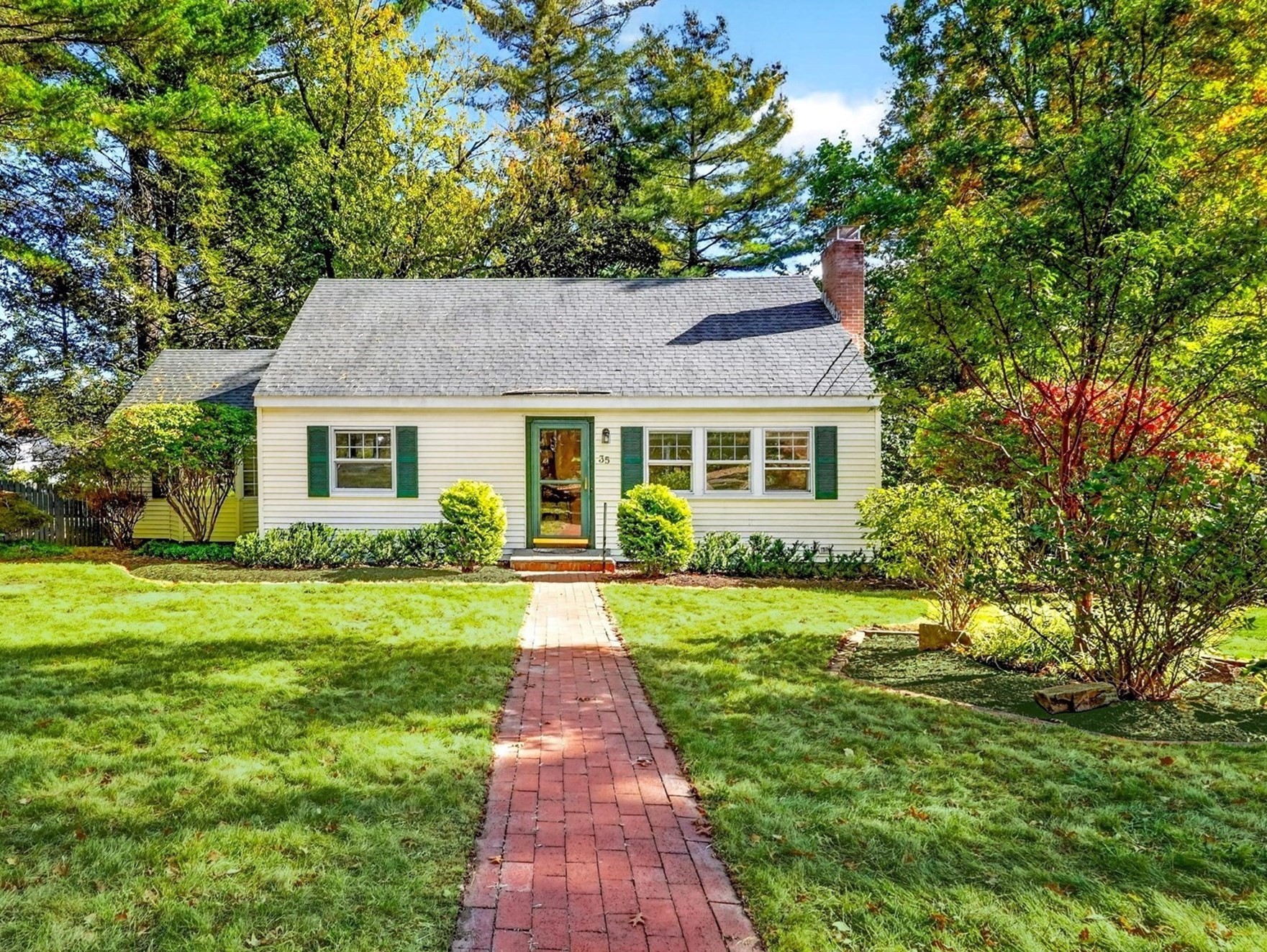 35 Mohawk Dr — photo