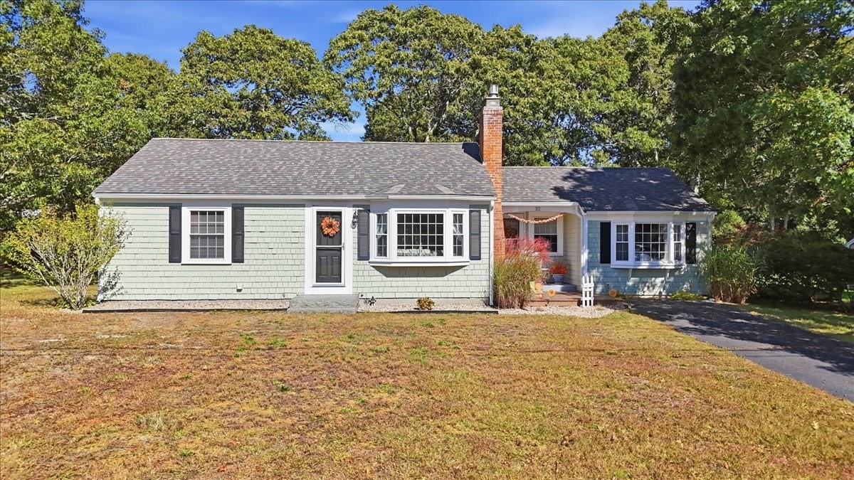 32 Scholl Av — photo