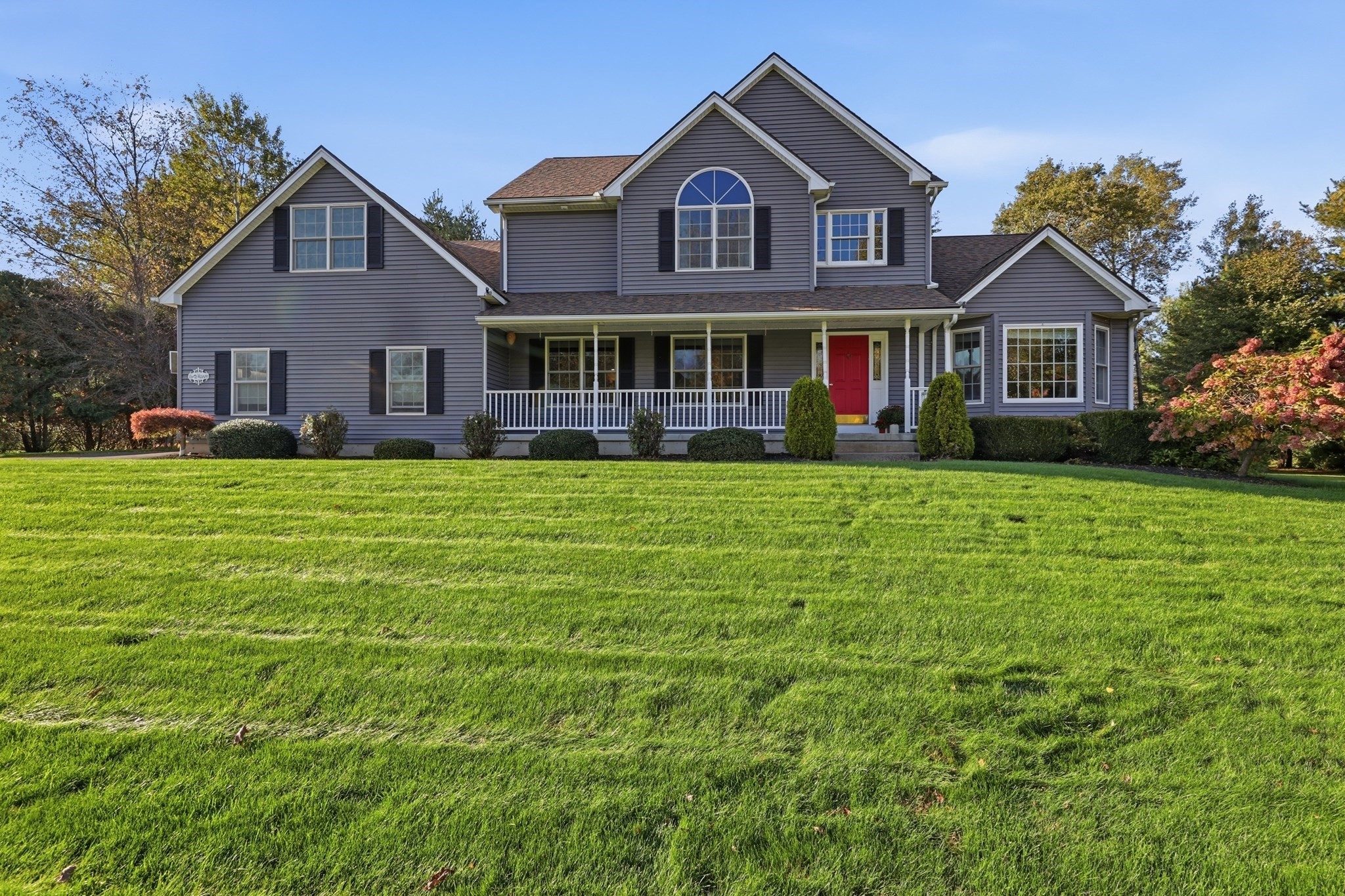 7 Holly Cir — photo