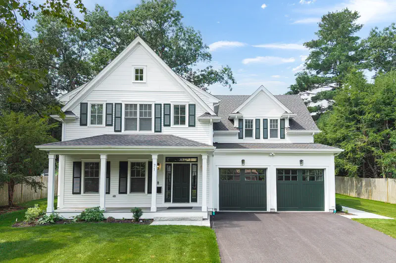 71 Fairbanks Ave — photo