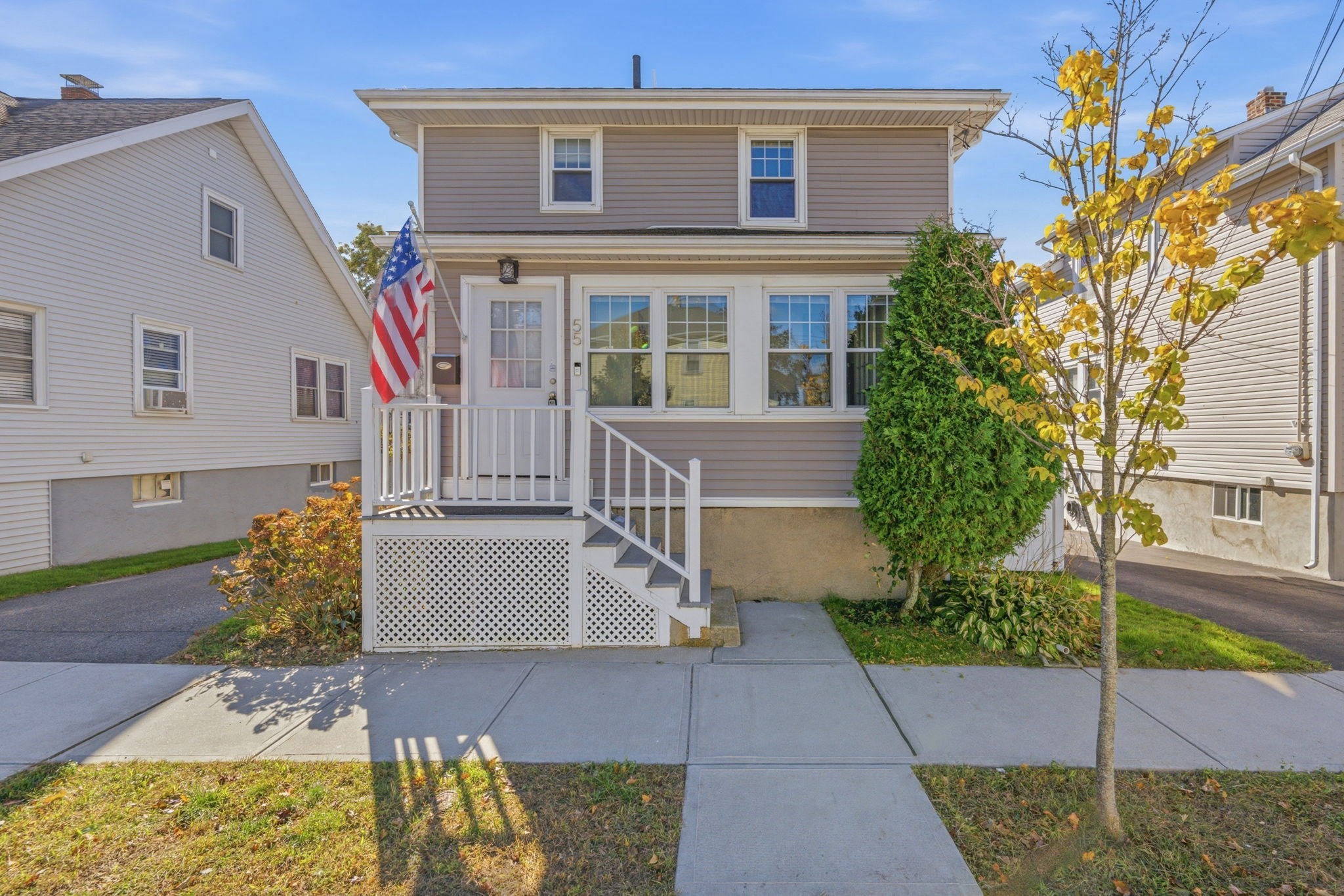55 Sharon Rd — photo