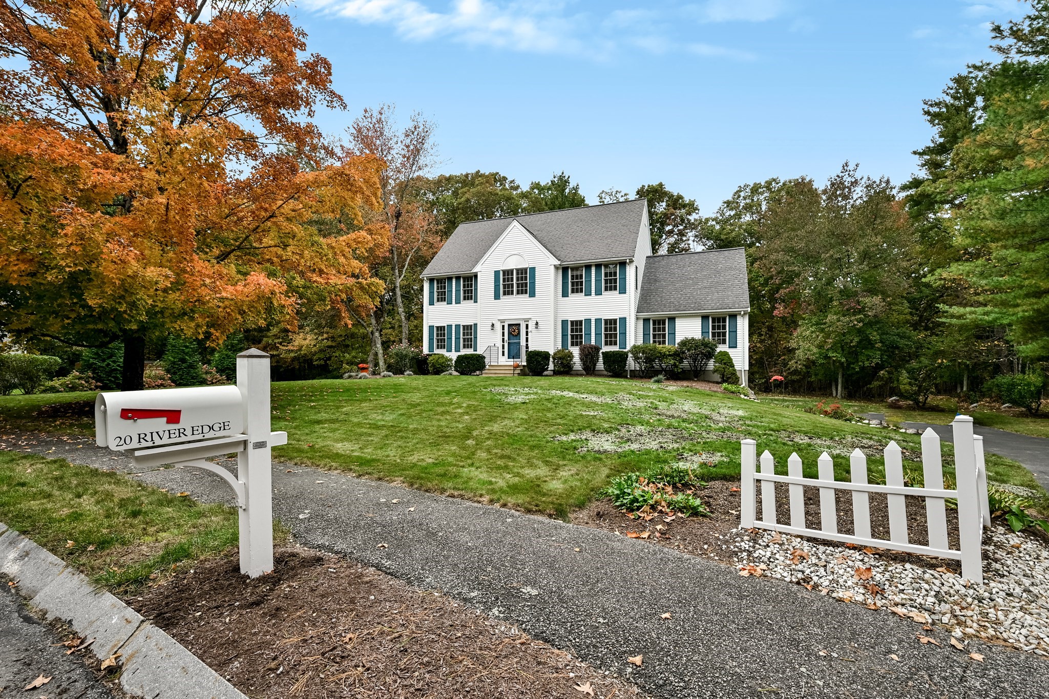 20 River Edge Rd — photo