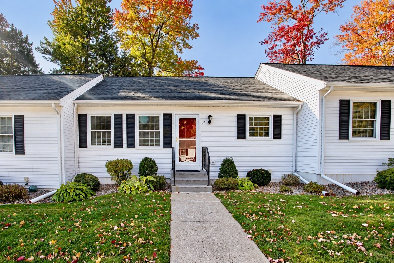 14 Rosewood Lane #14 — photo