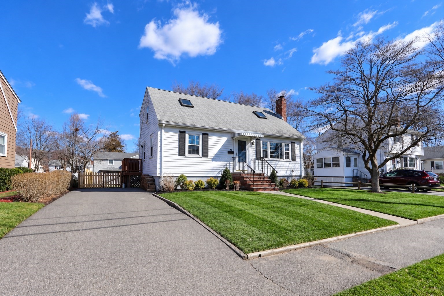 45 Redwood Drive — photo