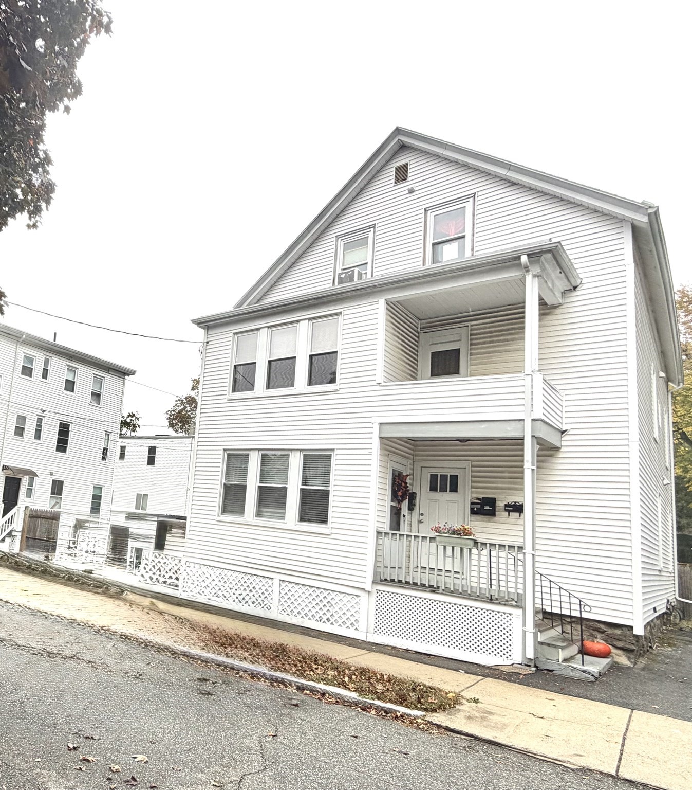 22 Washburn #2 — photo