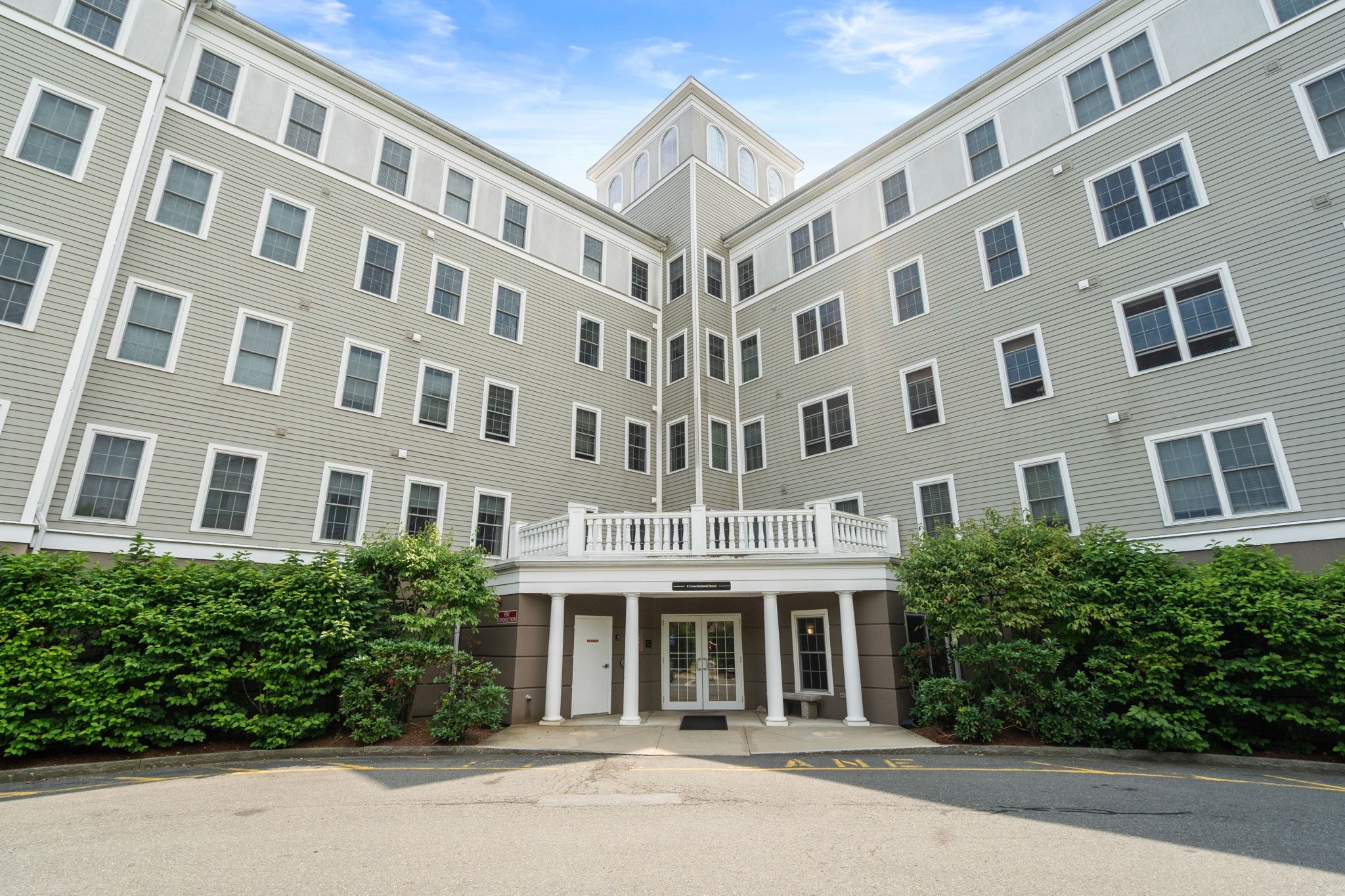8 Crowninshield St #212 — photo