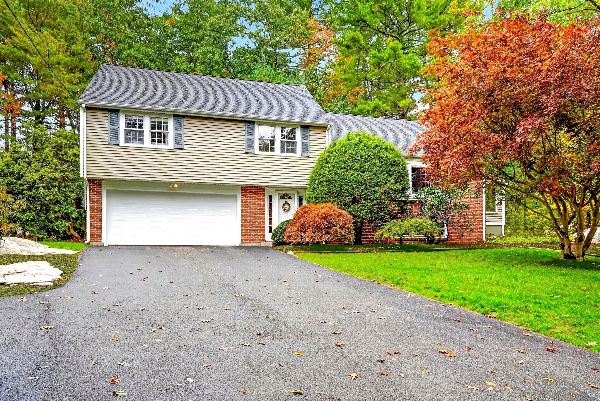 13 Cedar Lane — photo