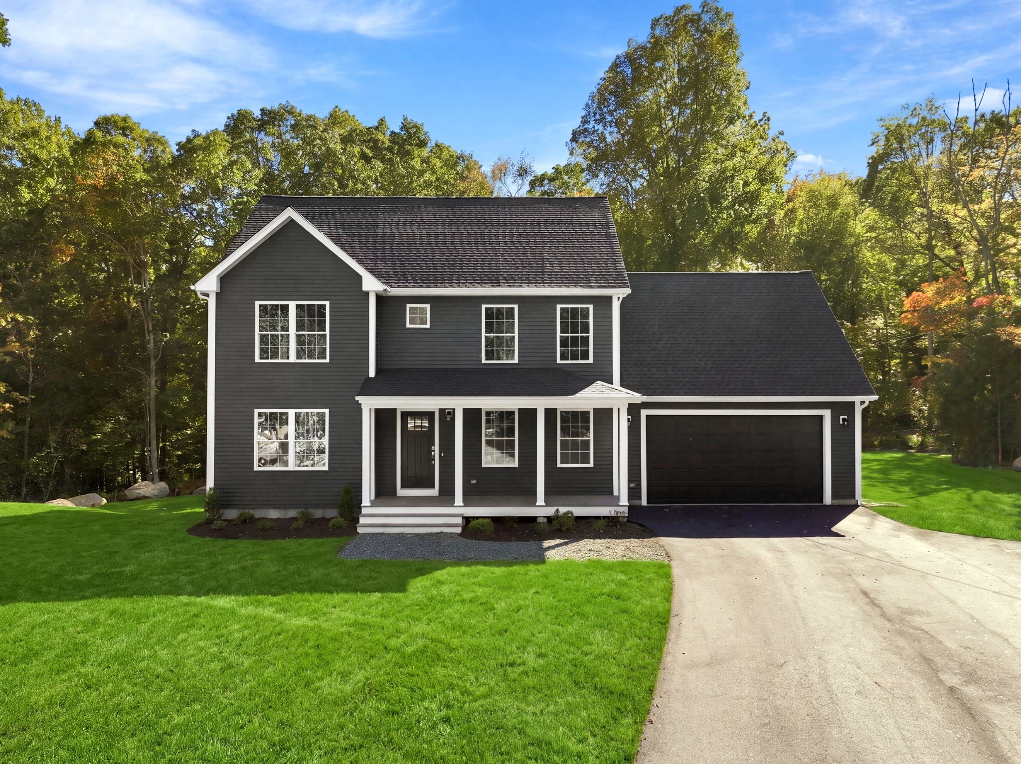 18 Elaine Dr — photo