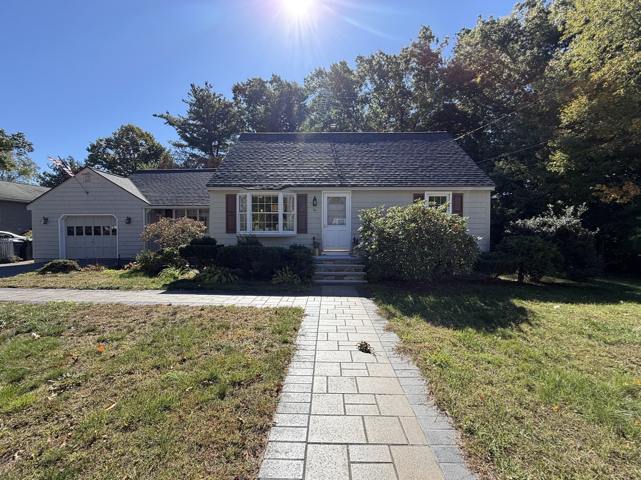 84 Nancy Ave — photo