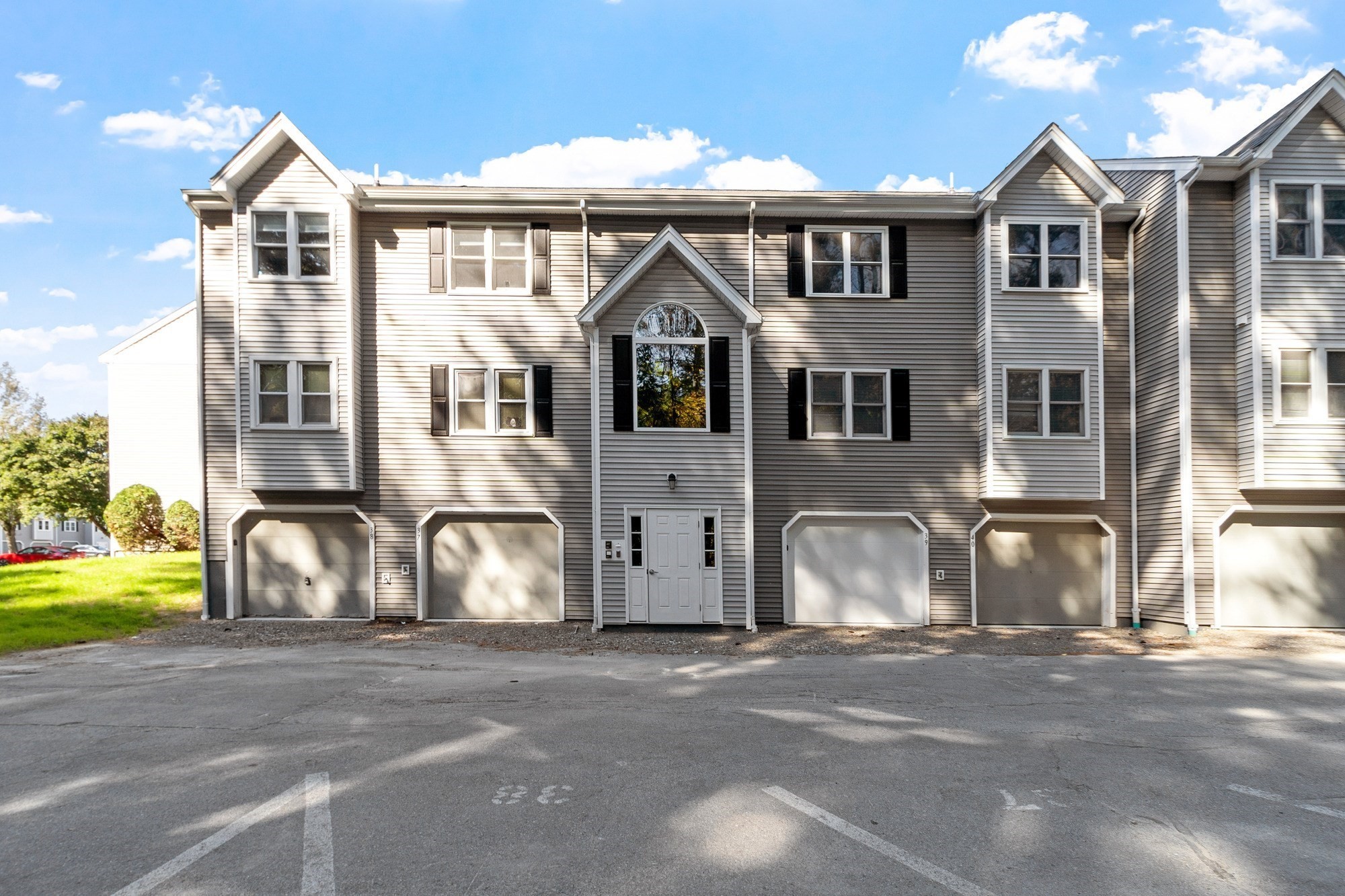 74 Tennis Plaza Rd #40 — photo