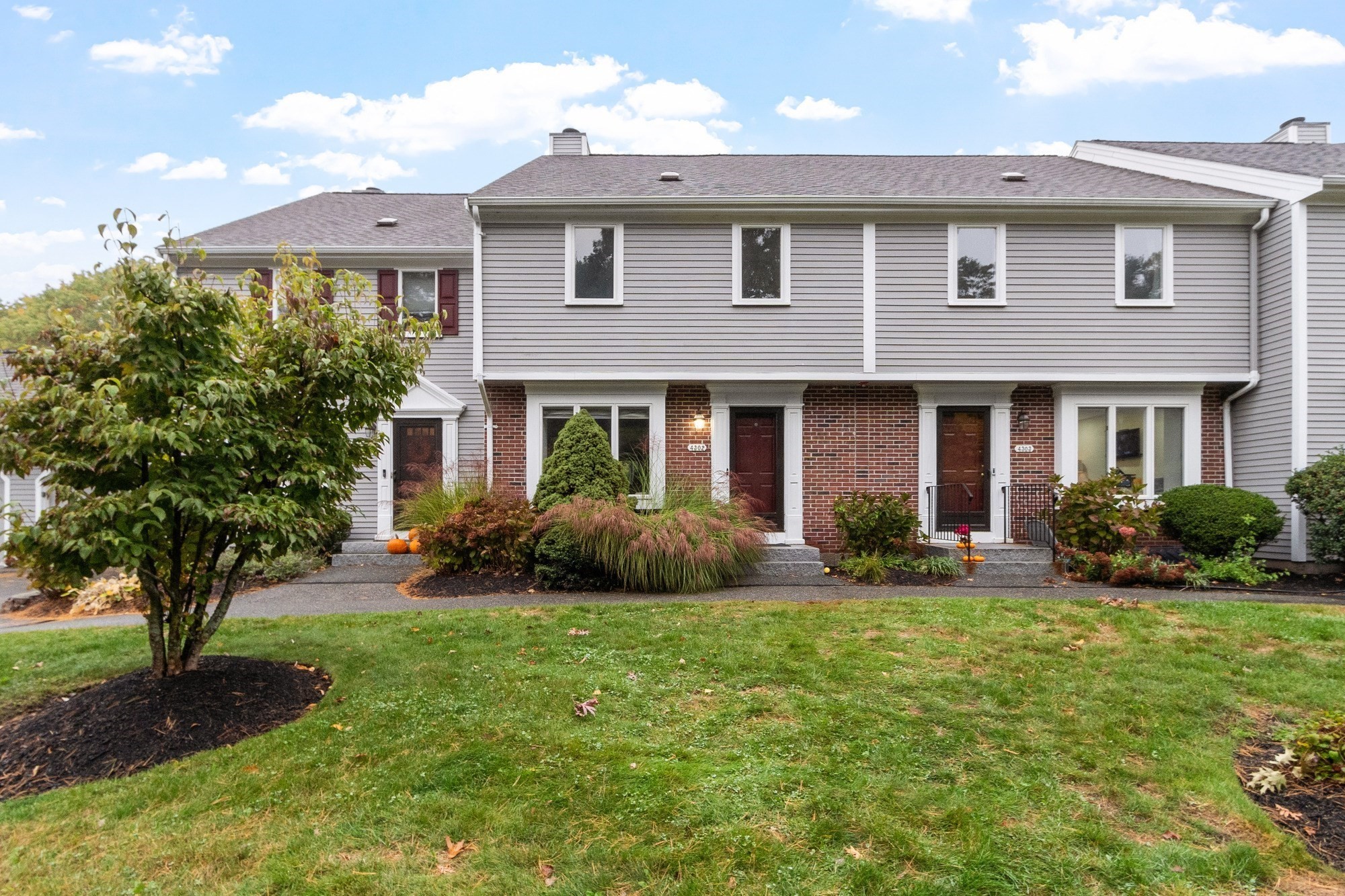 4302 Deerfield Circle #4302 — photo