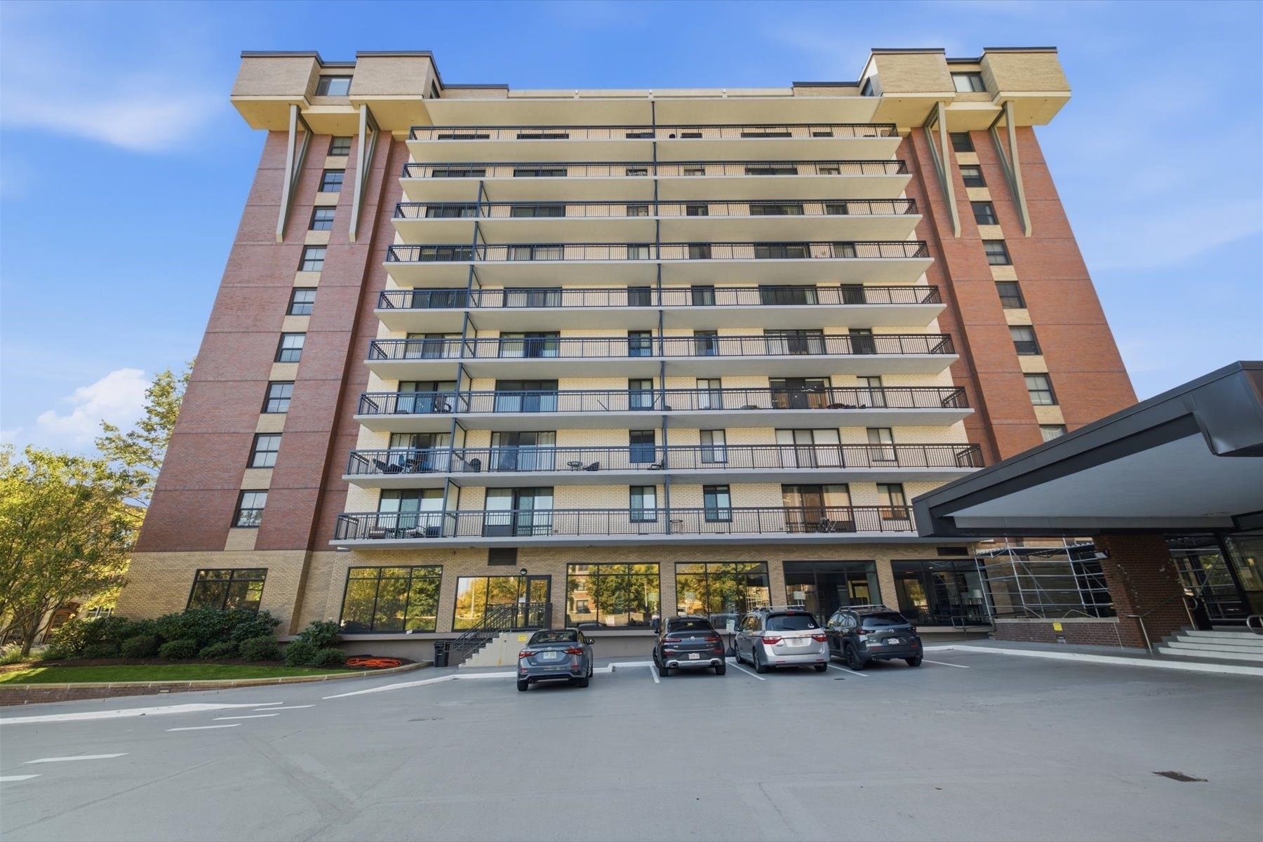 60 Longwood Ave #1003 — photo