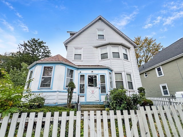 218 West Selden Street — photo
