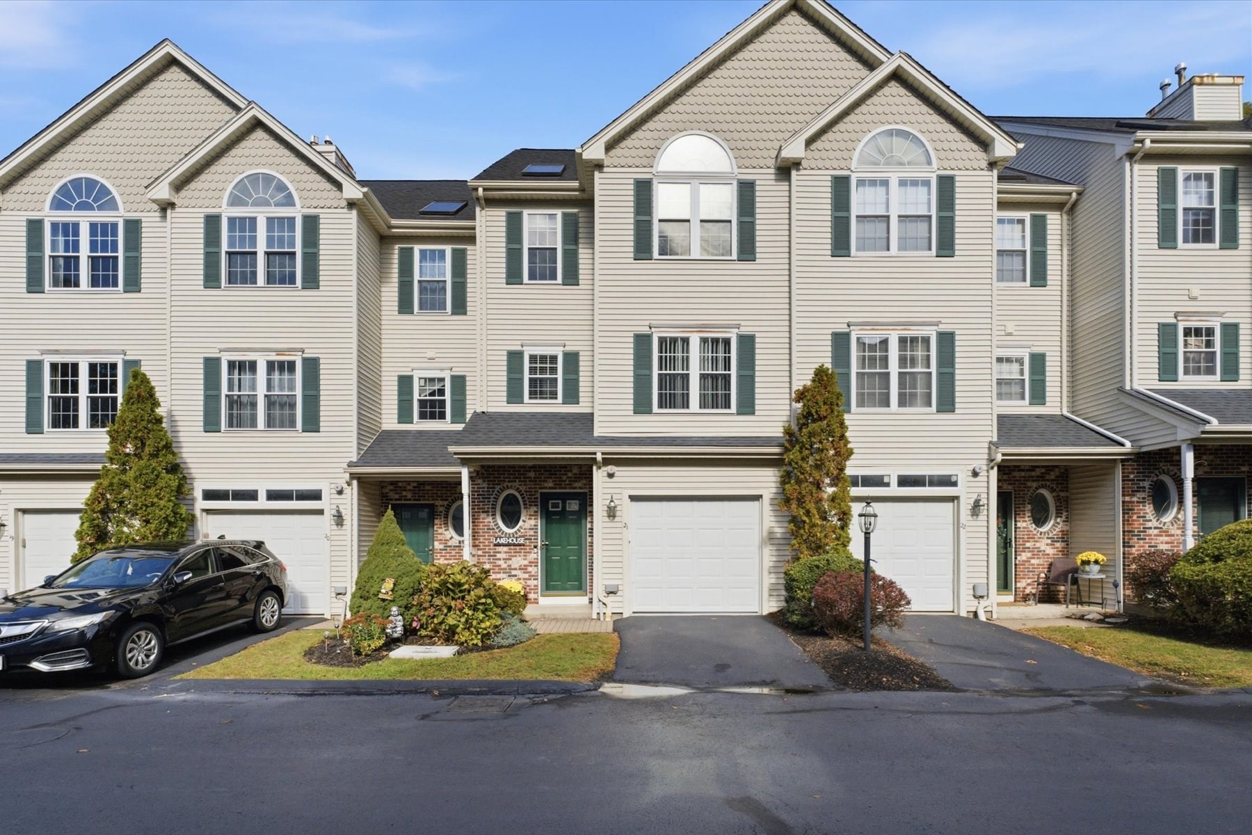 67 N Quinsigamond Ave #21 — photo