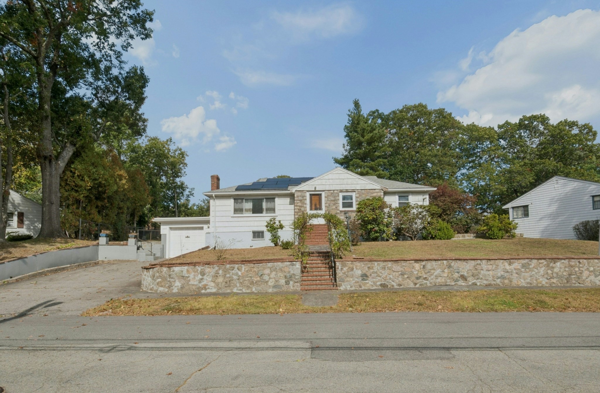 51 Fay Rd — photo