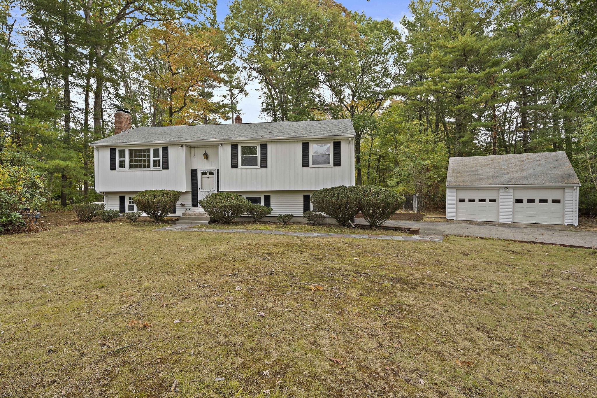23 Acorn Circle — photo