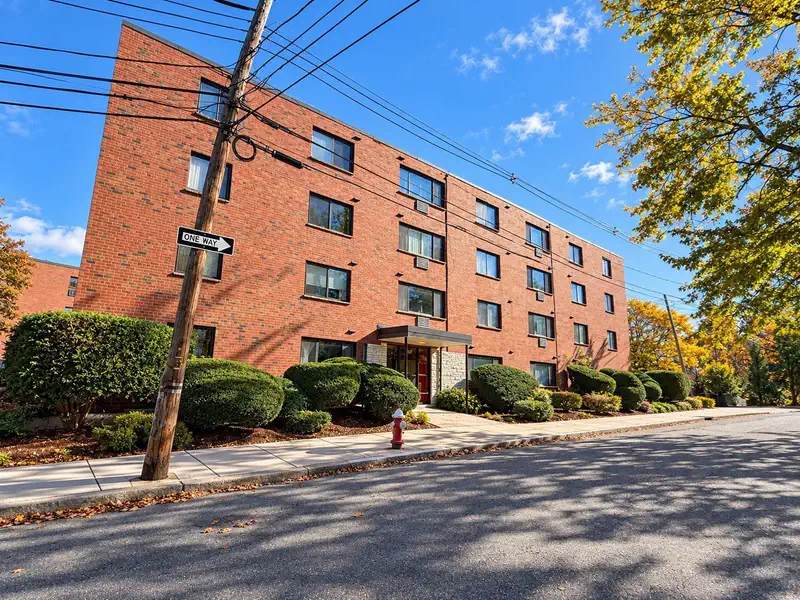 20 Riverside Street #3 Unit 2-3 — photo