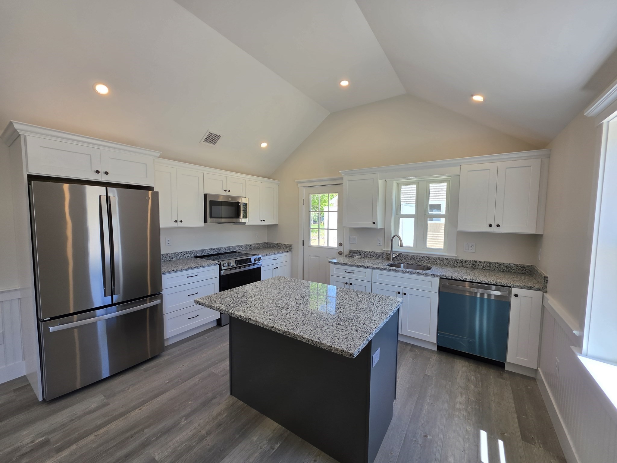 87 Acapesket Rd #3B — photo