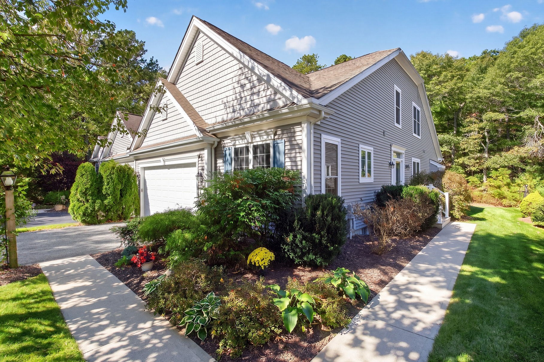 6 Autumn Glen — photo