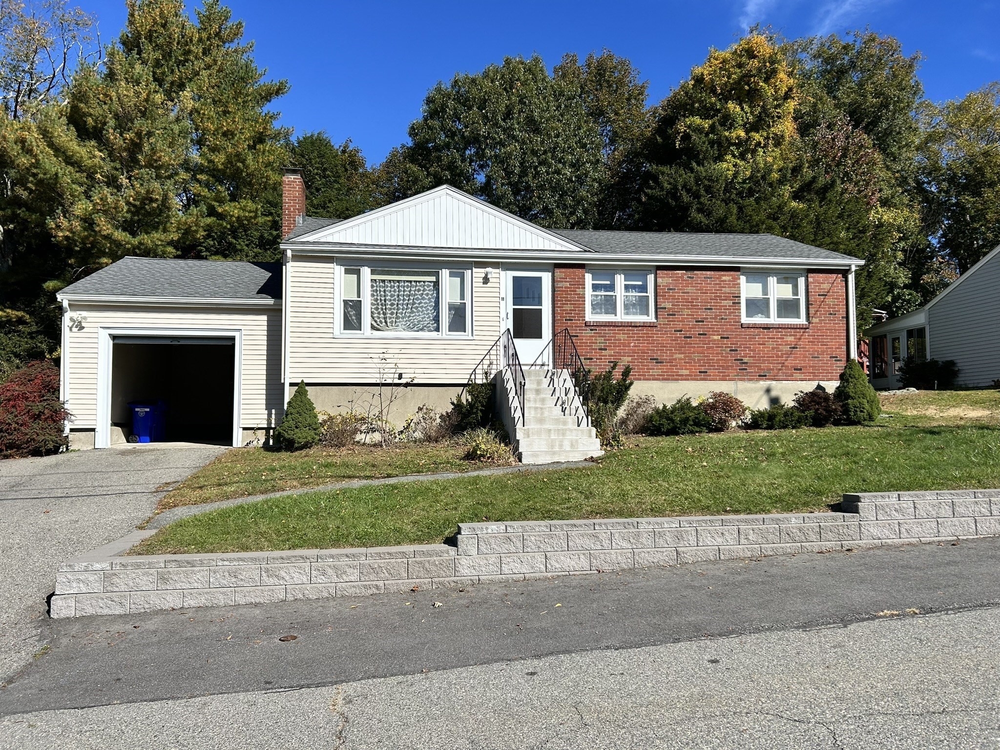 11 Sunflower Rd — photo
