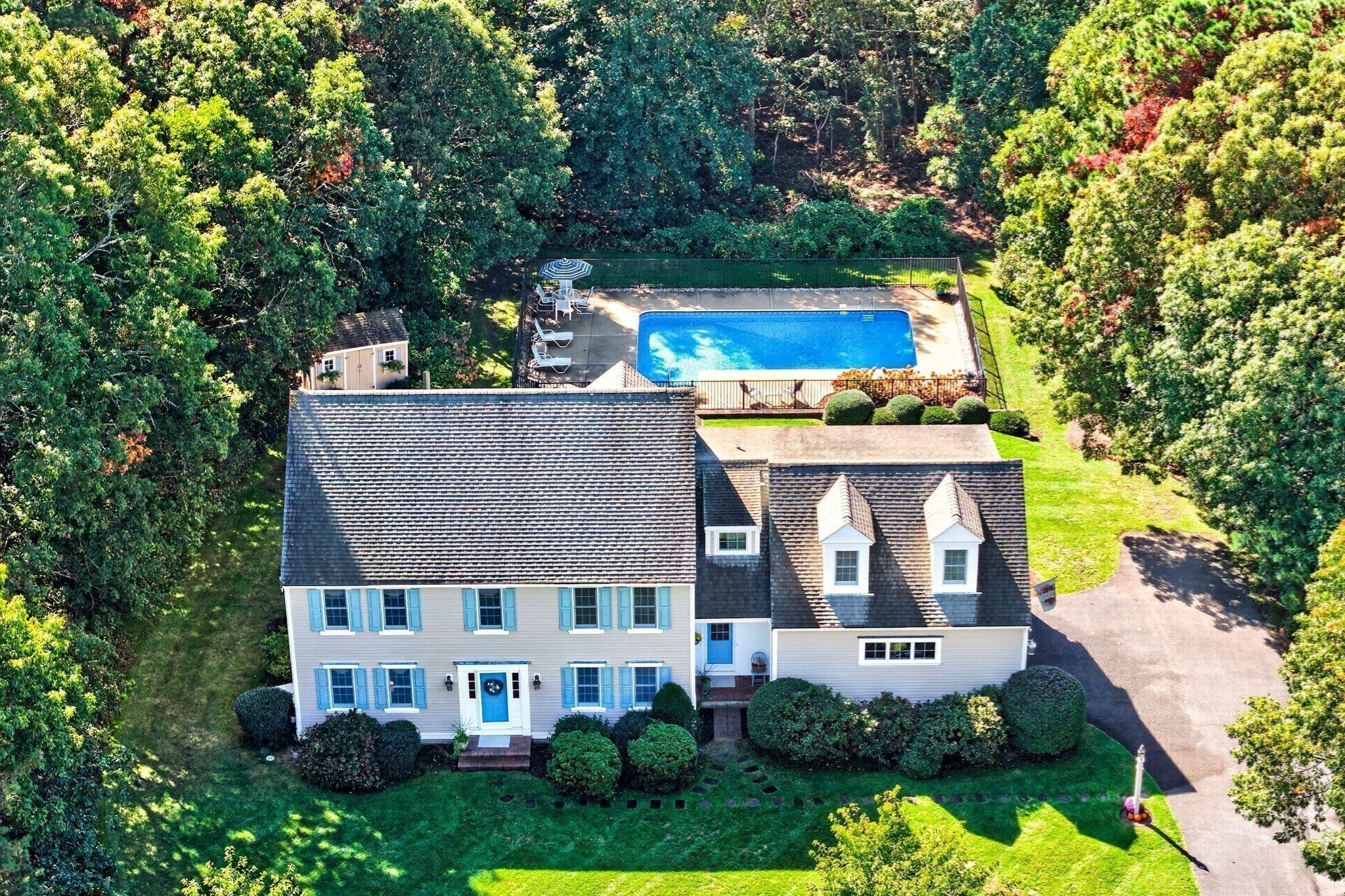 19 Alexander Drive — photo