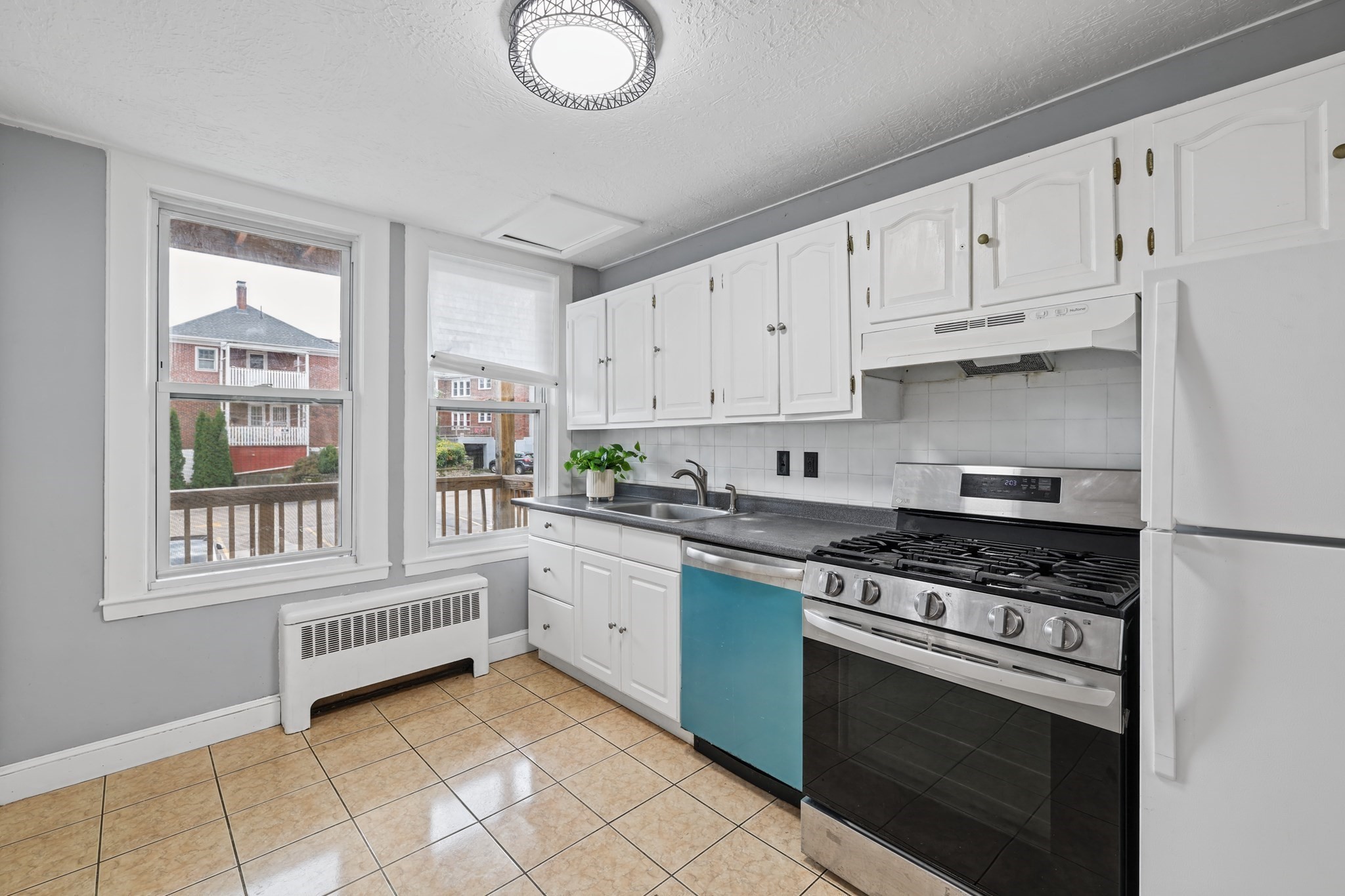 1726 Commonwealth Ave #4 — photo