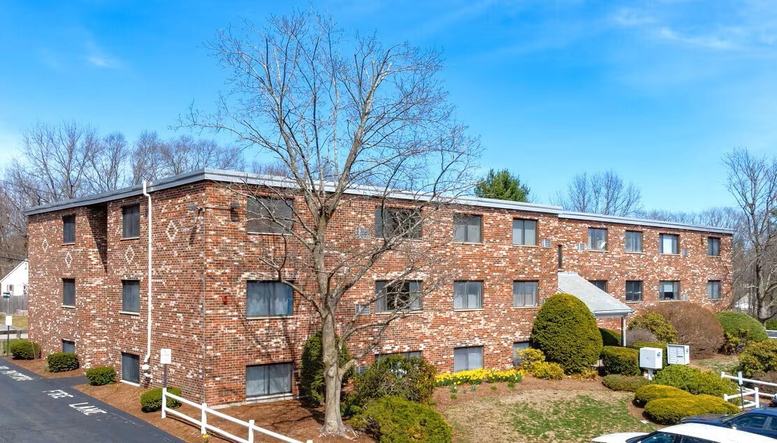 69 Milliken Ave #1a — photo