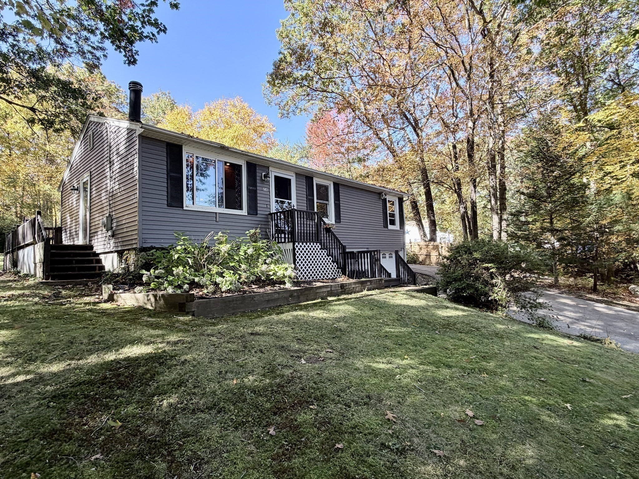 158 Dudley Rd — photo
