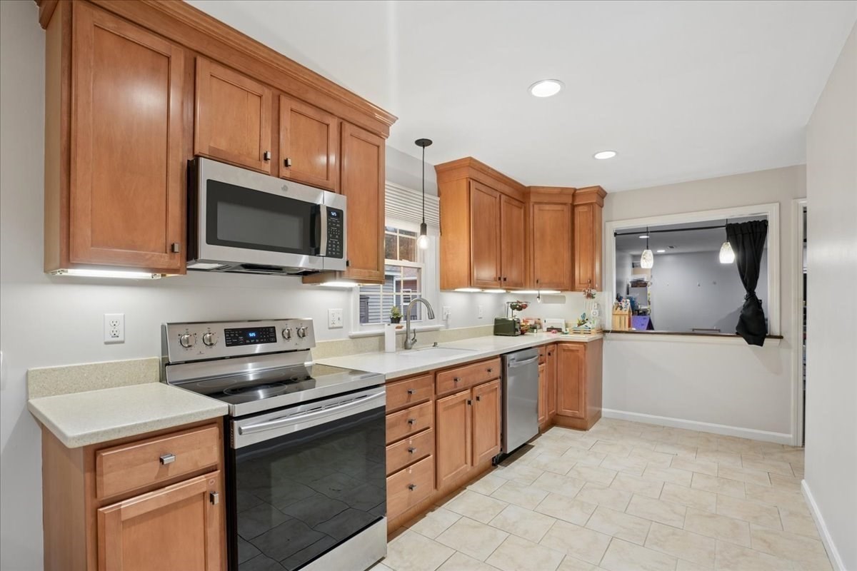 8 Brown Road, Shirley, MA 01464 — photo 3