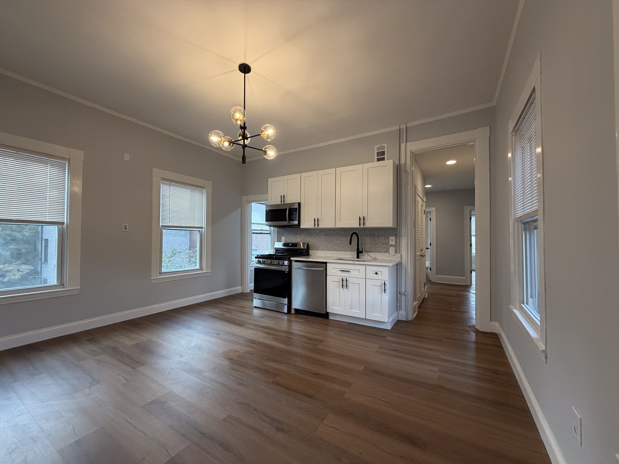 195 Green St. #3 — photo