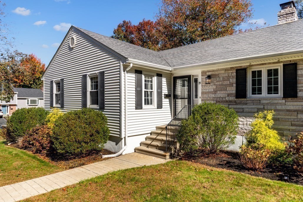 19 Longbow Road, Lynnfield, MA 01940 — photo 3