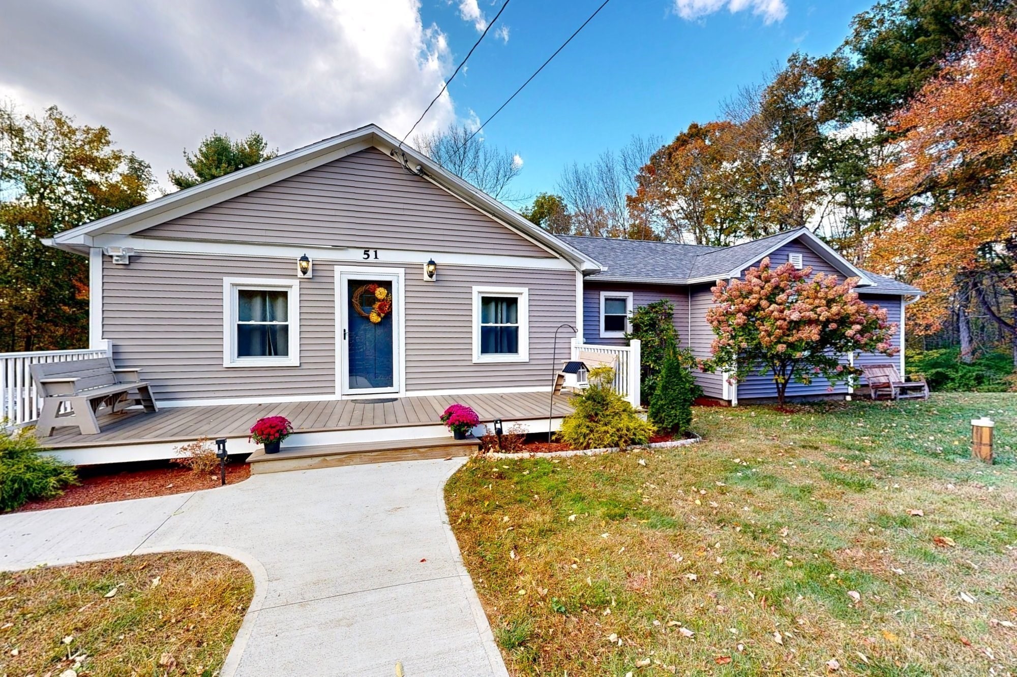 51 Warren Rd — photo