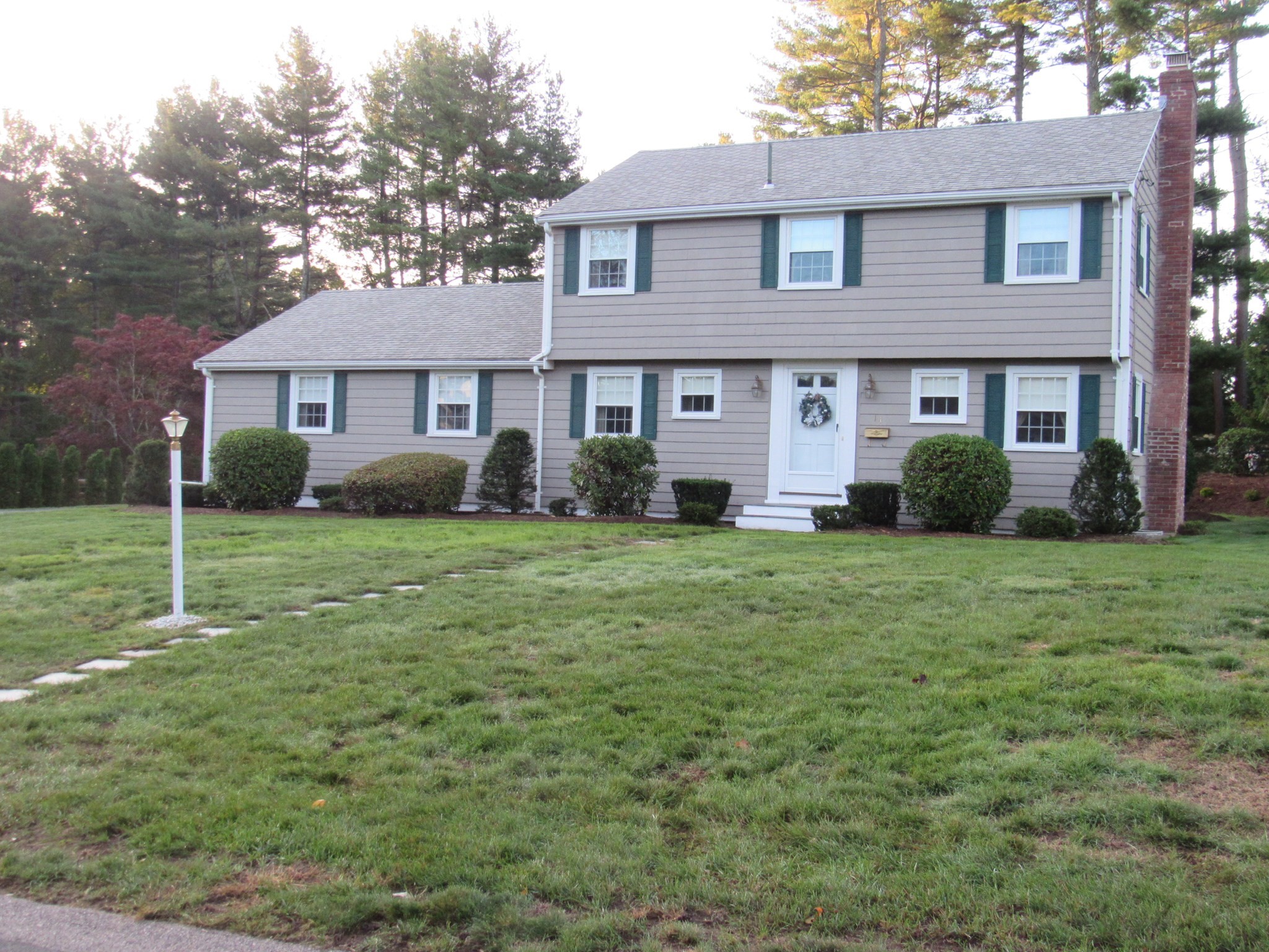 14 Pinegrove Rd — photo