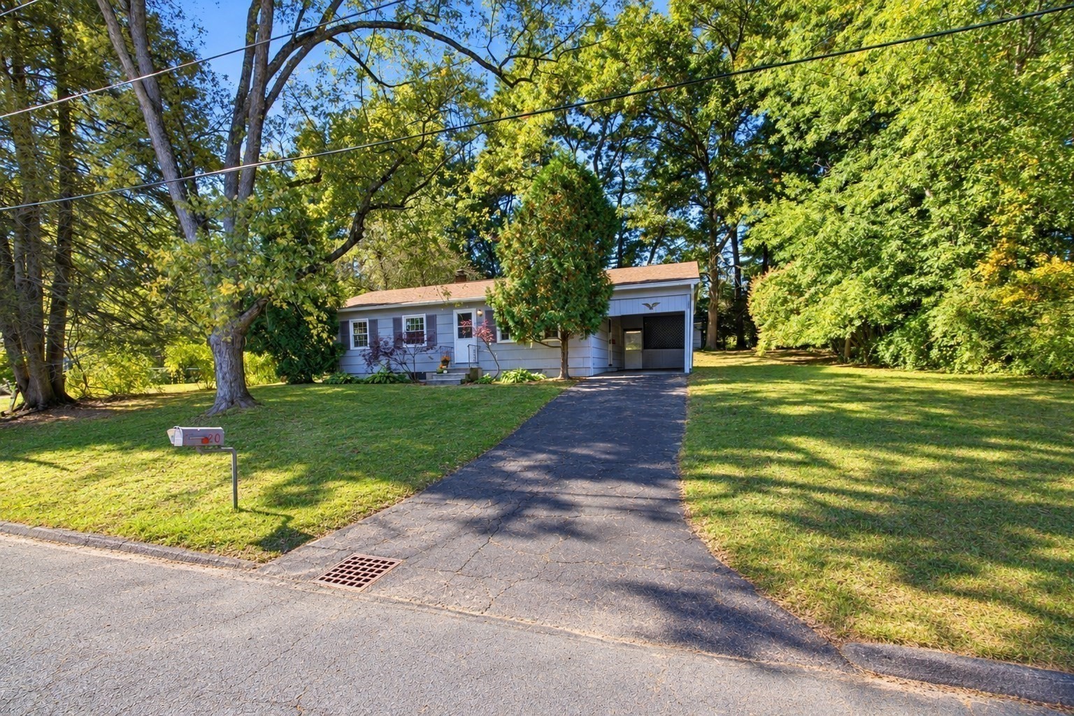 20 Deerfield Dr — photo