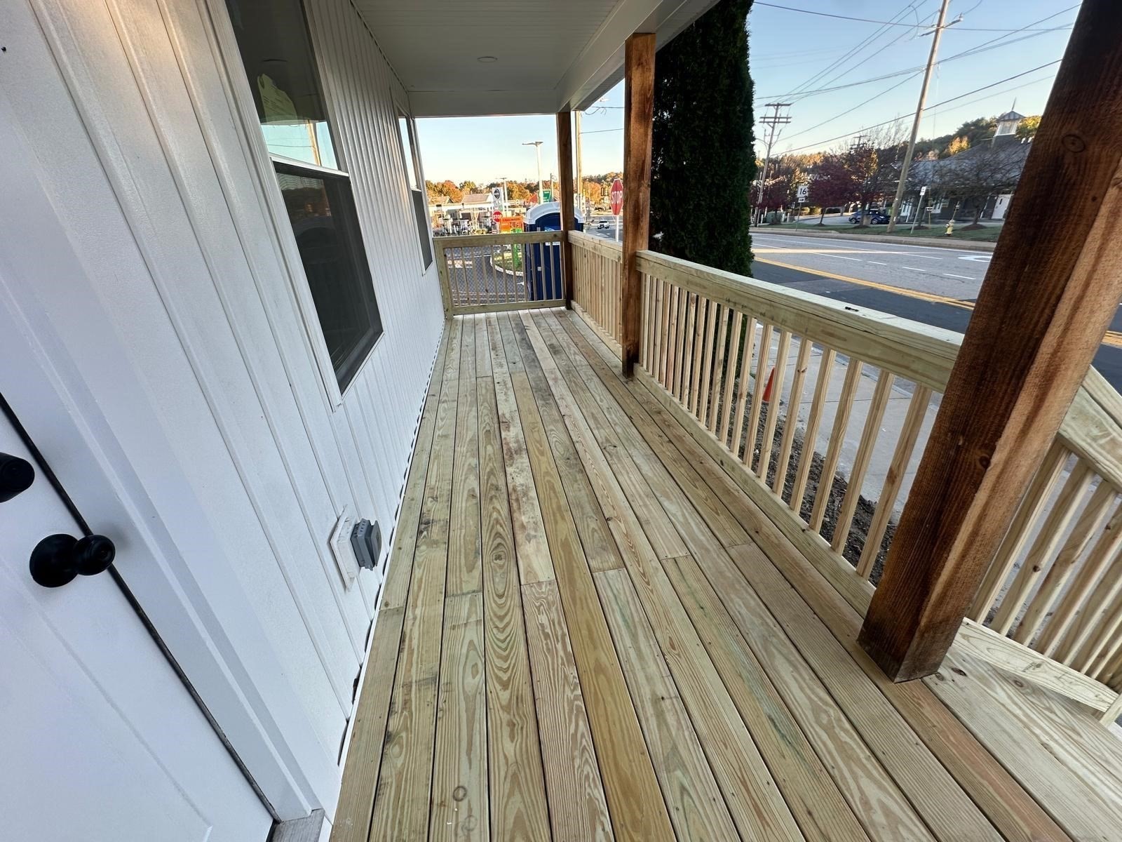 8 Thompson Road, Webster, MA 01570 — photo 3