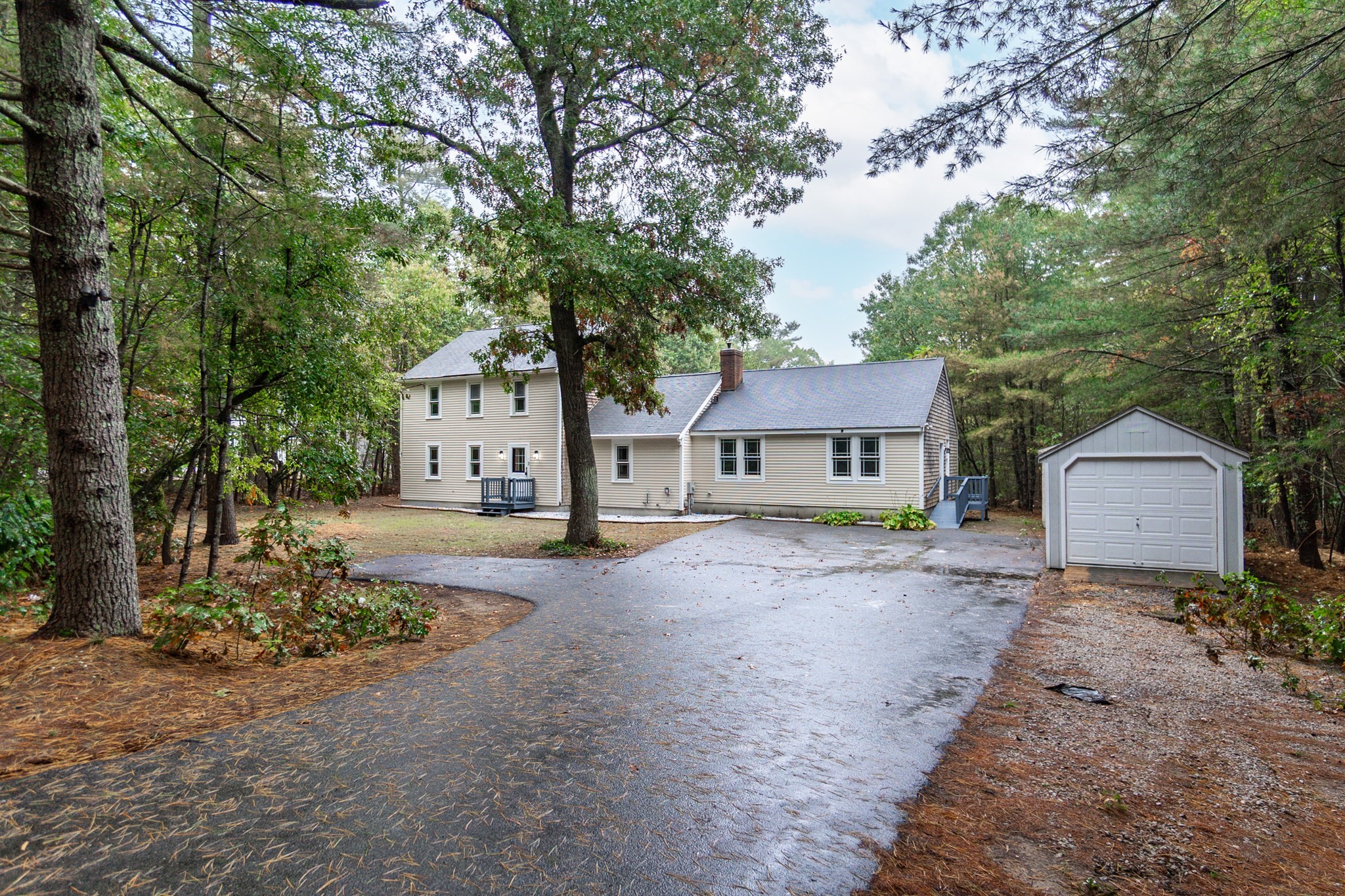 9 Russell Holmes Way — photo