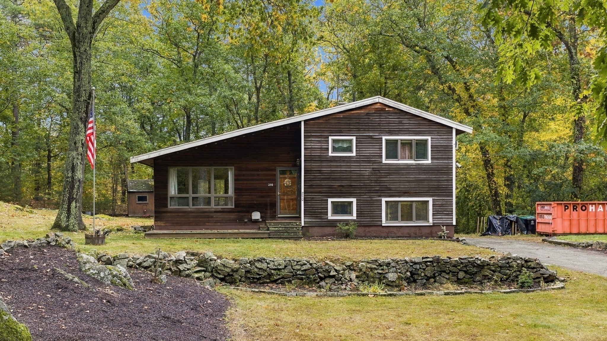 290 Middleton Rd — photo