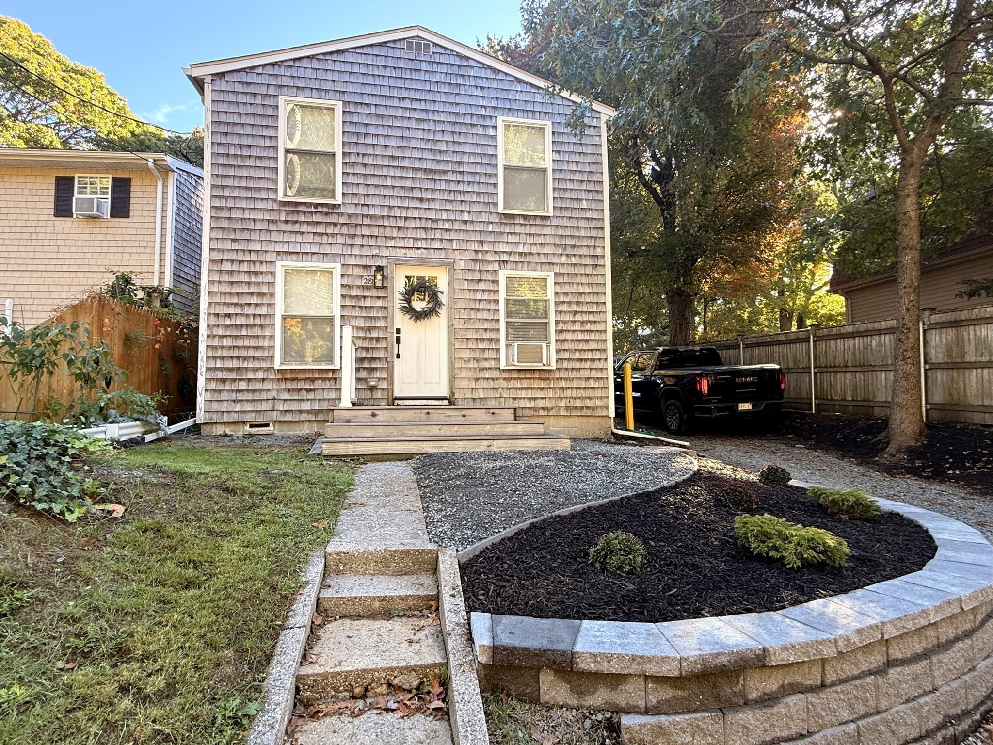 288 Sanford Rd — photo