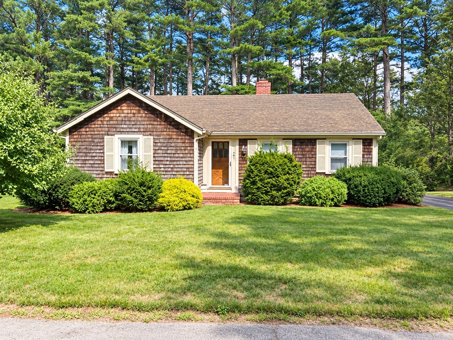 5 Bay Path — photo
