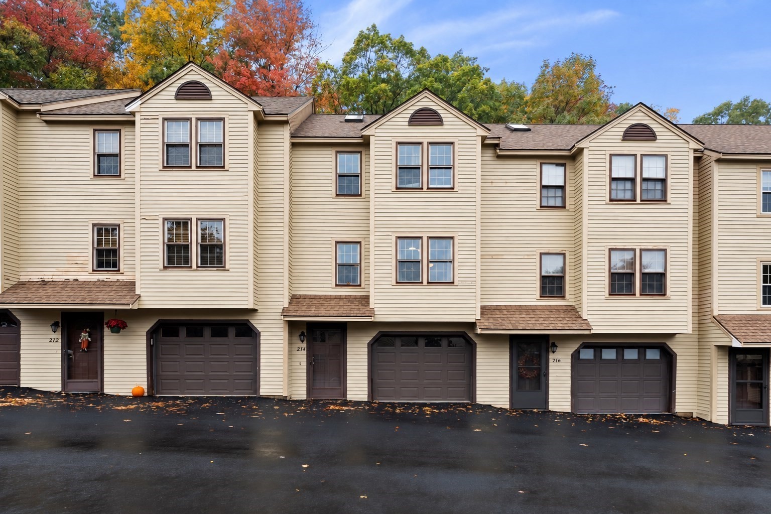 214 Morgan Dr #214 — photo