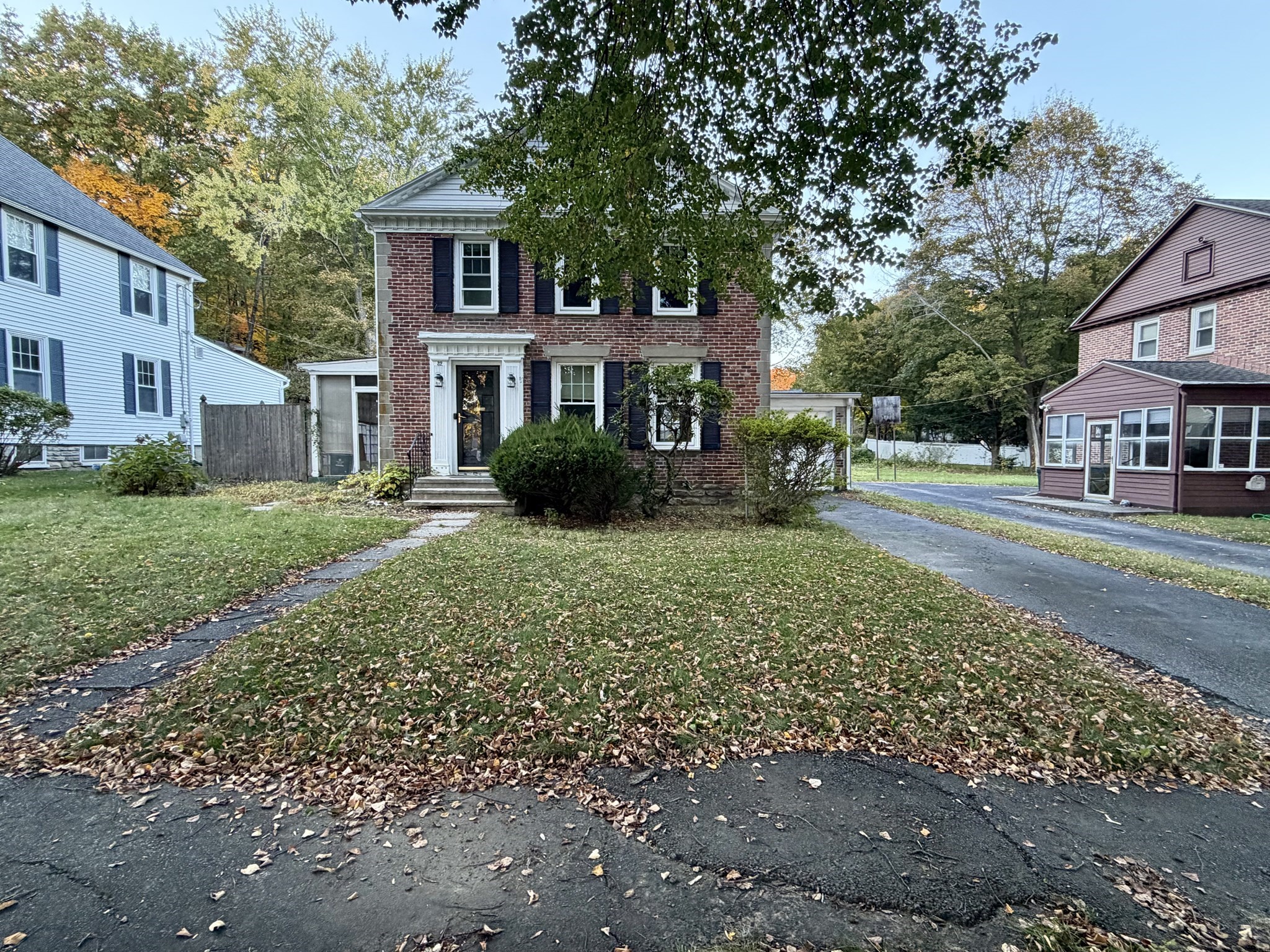 32 Wamsutta Avenue — photo