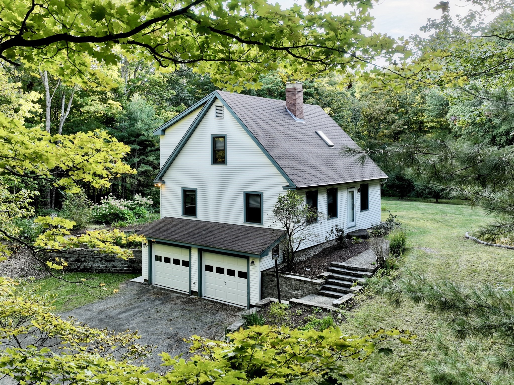 353 S Shelburne Rd — photo