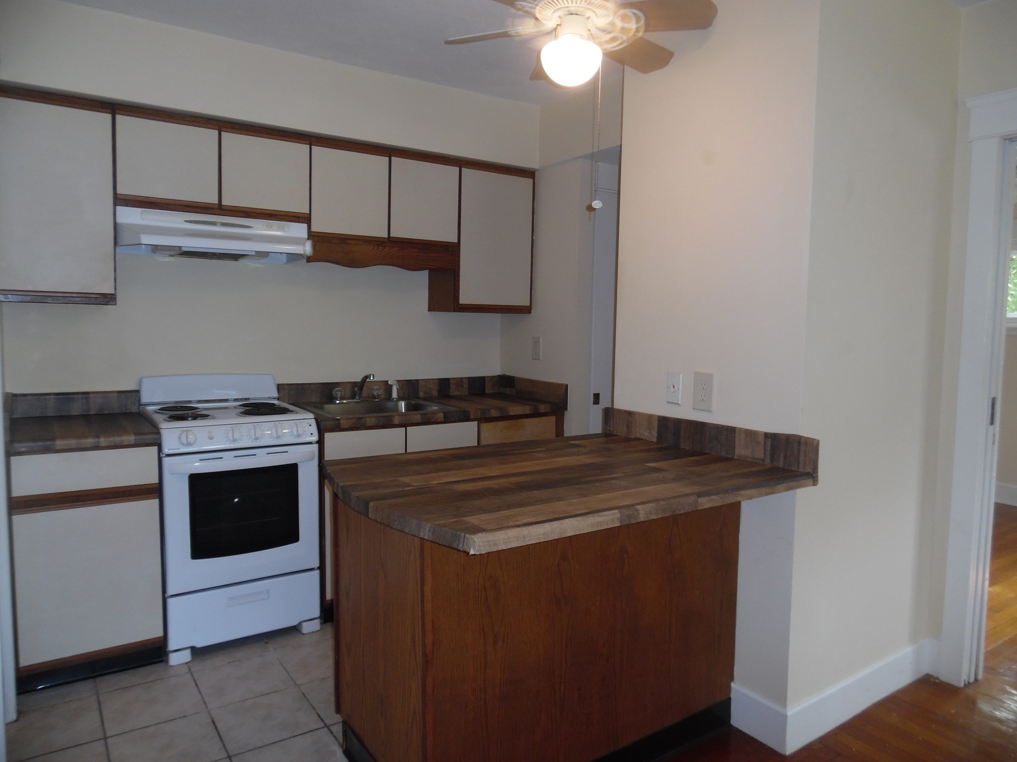 988 County Street #1W — photo
