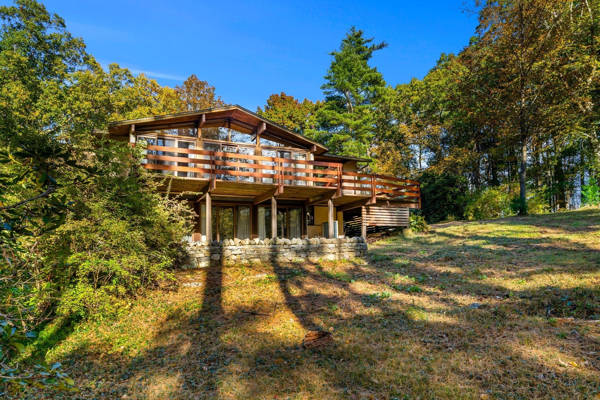 10 Don Byrne Way, Hamilton, MA 01982 | Realty.com