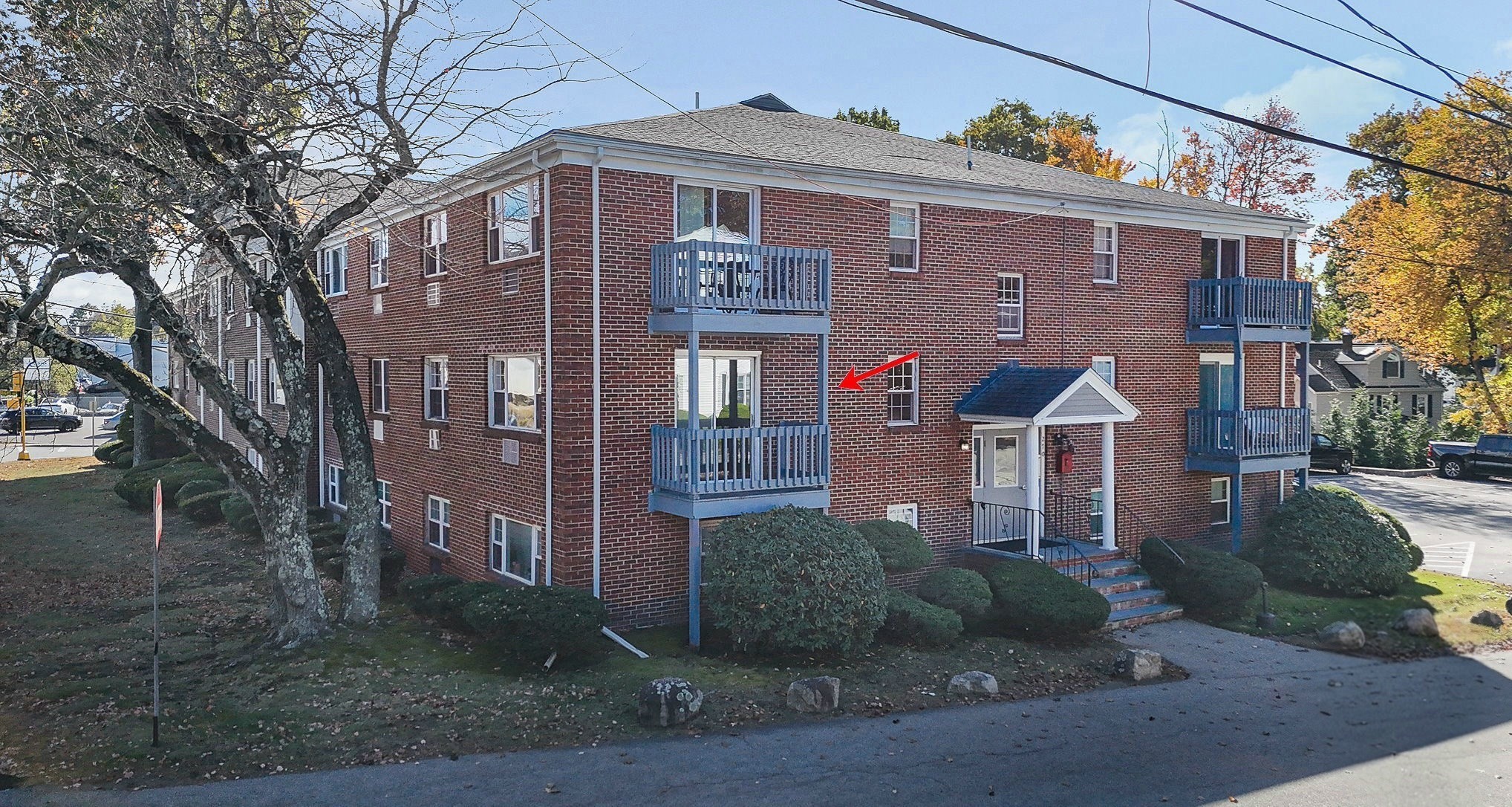 270 Main St #14 — photo