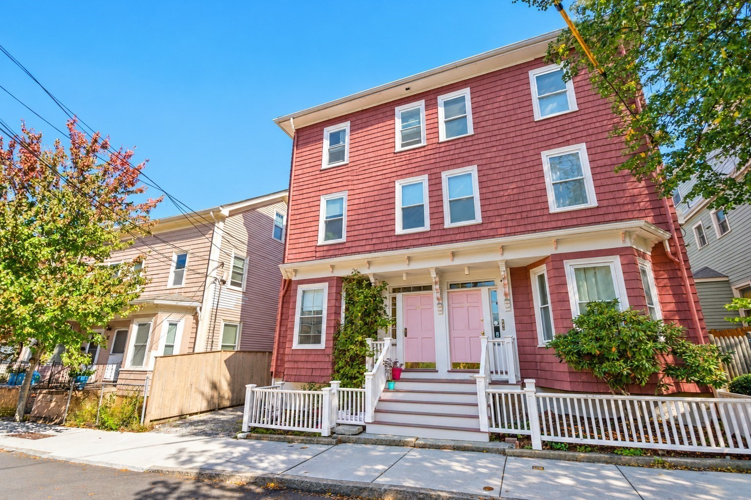247 Chestnut St #2 — photo
