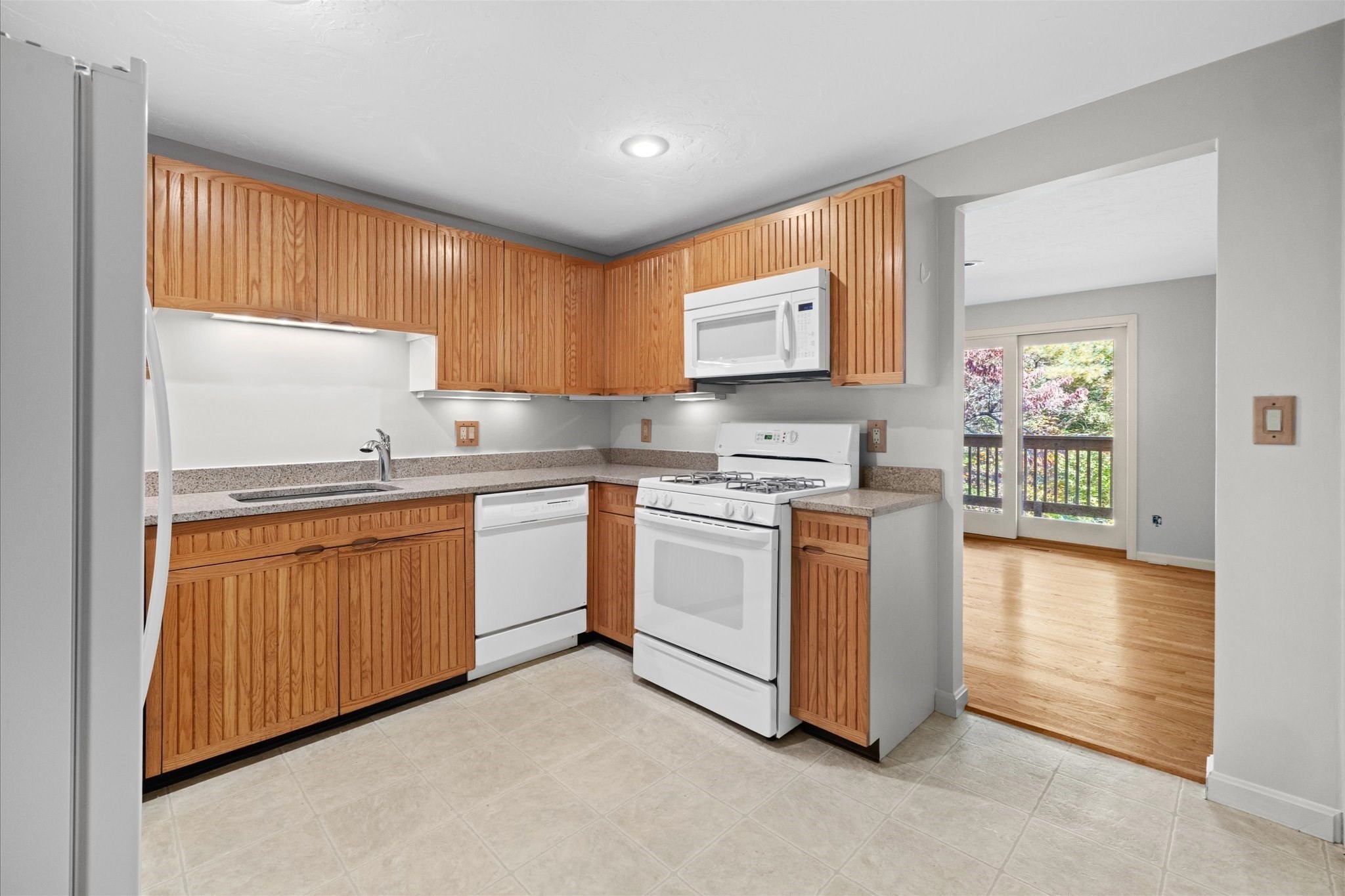 225 Lincoln St #D3 — photo