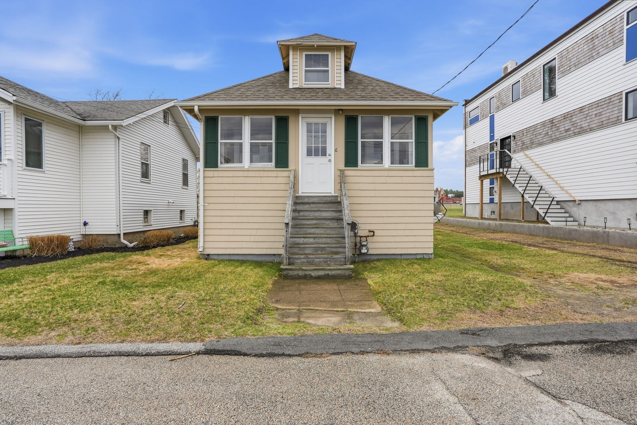 6 Touraine Ave — photo