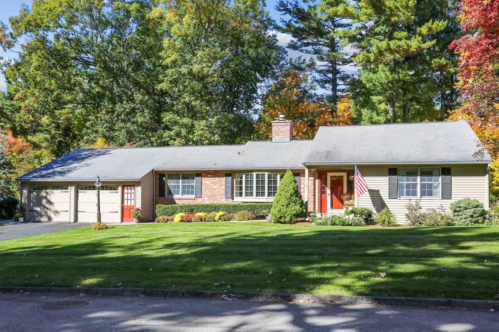 70 Birchwood Dr — photo